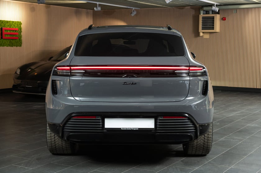 Bilde 5 av Porsche Macan Turbo Bakaksel/Head-up/Matrix/Sport-chrono/22"/Panorama
