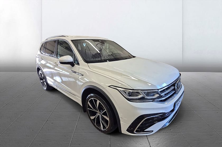 Bild 3 av Volkswagen Tiguan Allspace 7-sätes 7sits 2.0 TDI 4M R-Line Drag 360° Värmare H/K *SE SPEC*