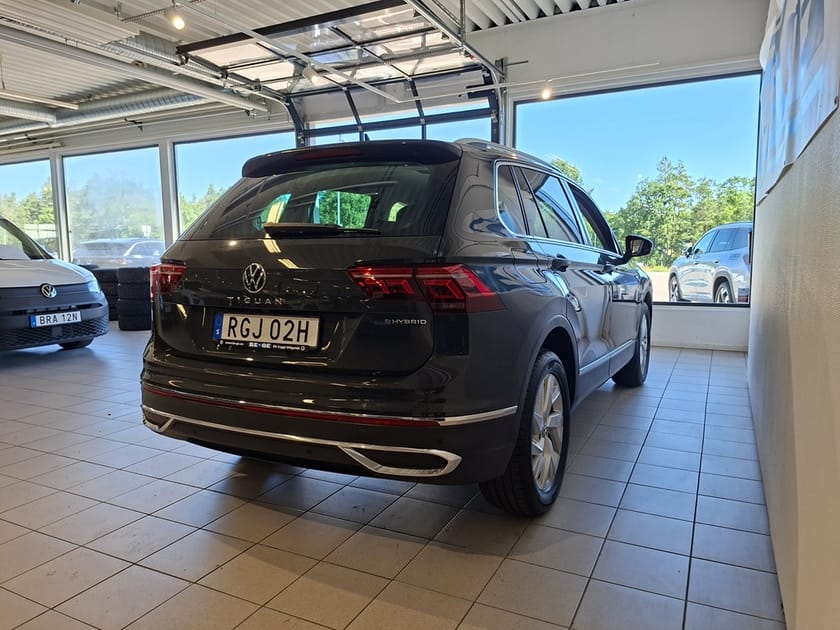 Bild 4 av Volkswagen Tiguan eHybrid Elegance 245HK DSG Drag Matrix
