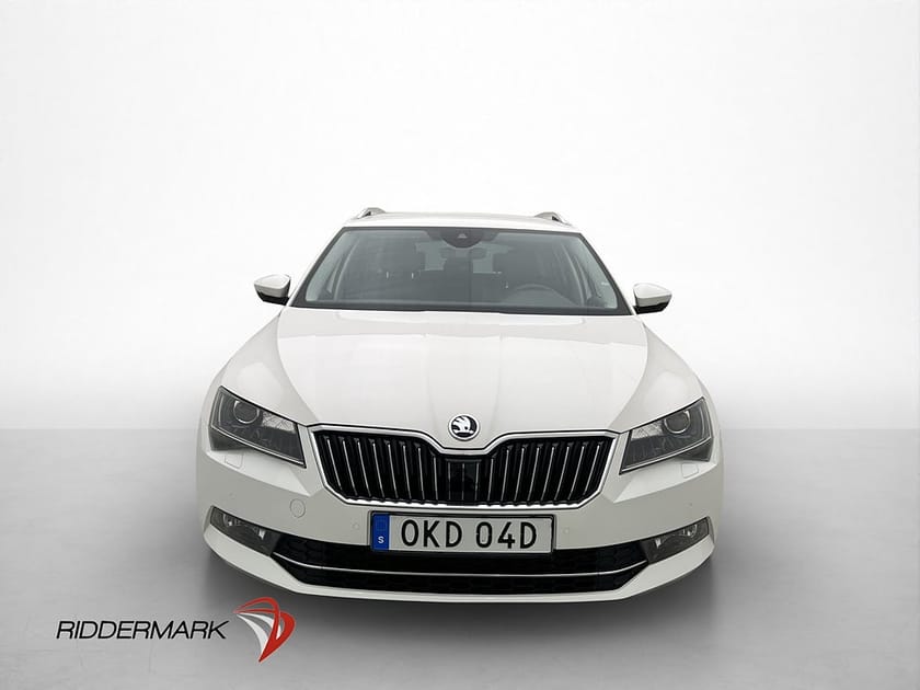Bild 2 av Škoda Superb Kombi Skoda 150hk Business Edt Värm Kamera CANTON CarPlay