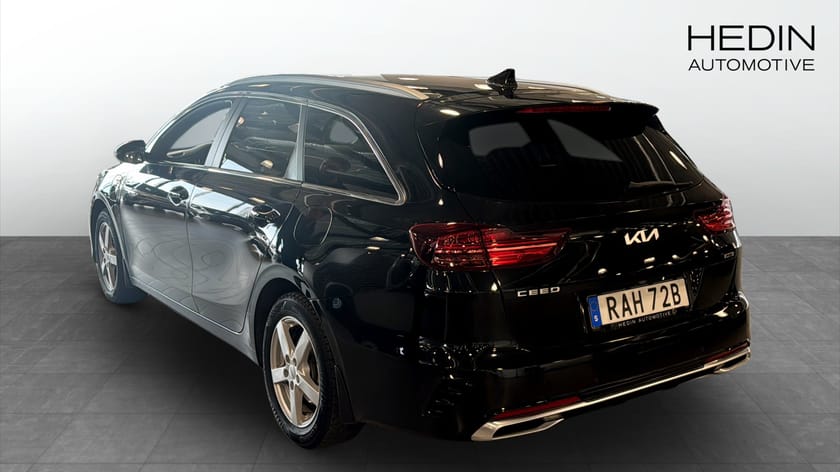 Bild 3 av Kia Ceed Sportswagon Plug-in Hybrid SW   Backkamera P-sensor 3,95% räntekampanj