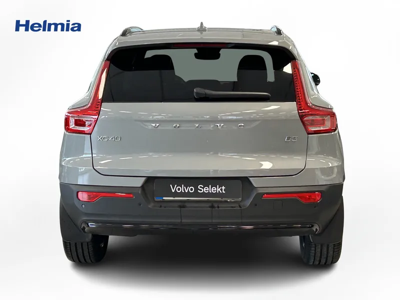Bild 9 av 18 – Volvo XC40 B3 FWD Bensin Plus Dark