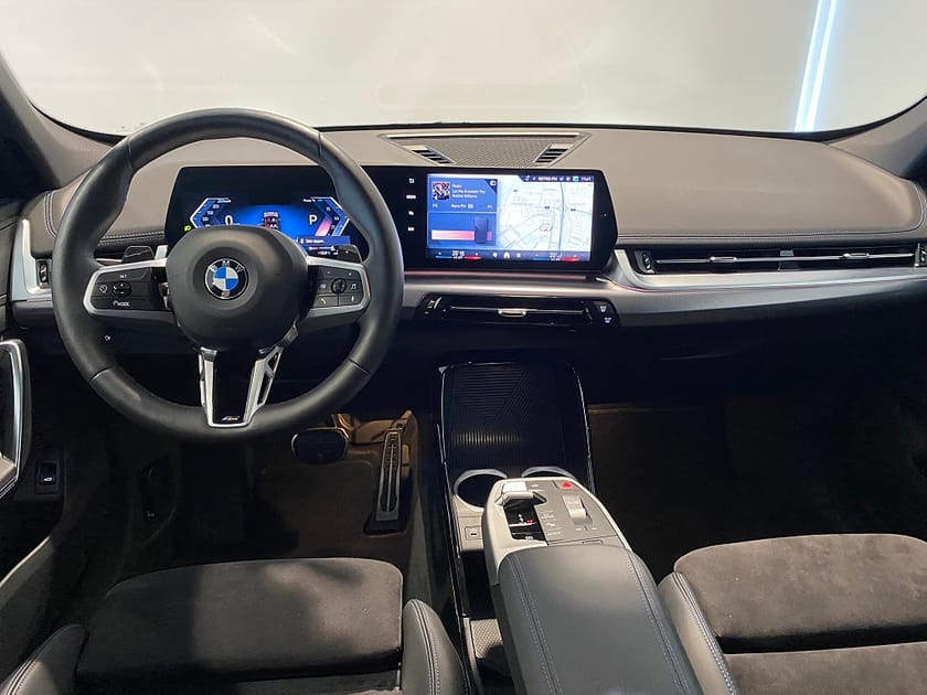 Bild 3 av BMW X1 sDrive18i M-Sport Rattvärme Drag