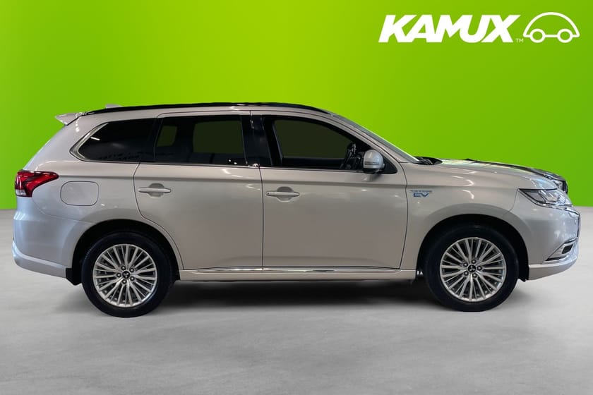 Bild 2 av Mitsubishi Outlander PHEV S-Edition Drag Pano Kamera
