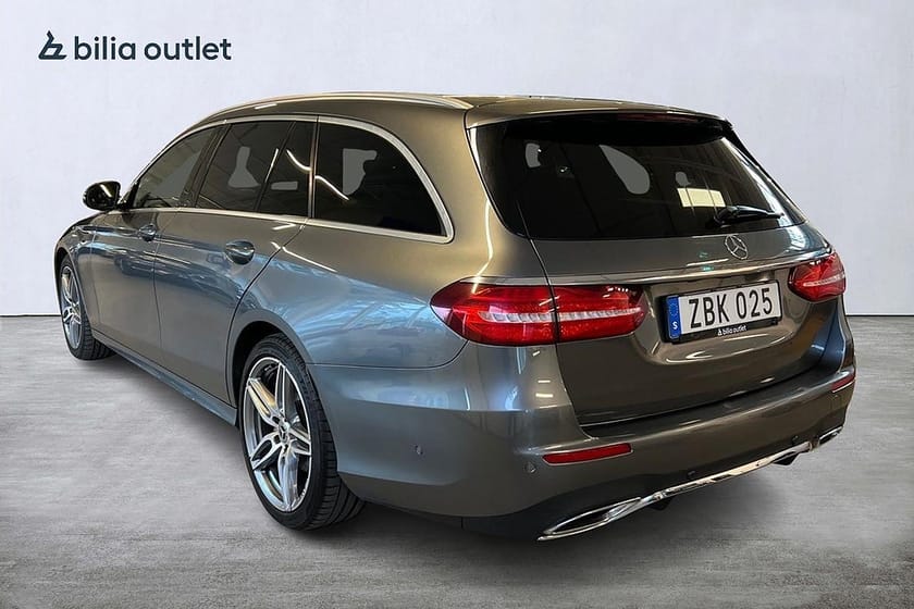 Bild 3 av Mercedes-Benz E 220 T d 9G-Tronic AMG Line Panorama Dragkrok Navigation