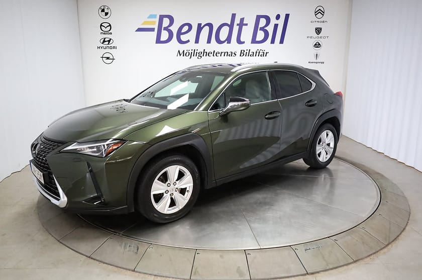 Bild 4 av Lexus UX 250h E-Four Comfort AWD Teknikpaket / Navi / Nyservad
