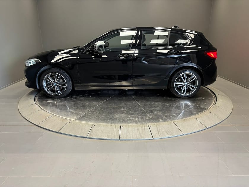 Bild 2 av BMW 118i Sport line Euro 6