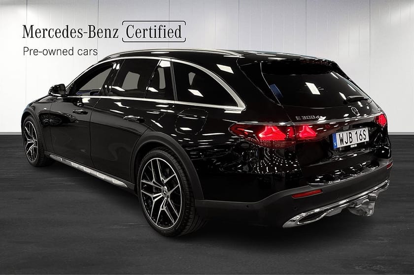Bild 4 av Mercedes-Benz E 300 d e 4MATIC All-Terrain de Pano Drag Keyless Airmatic