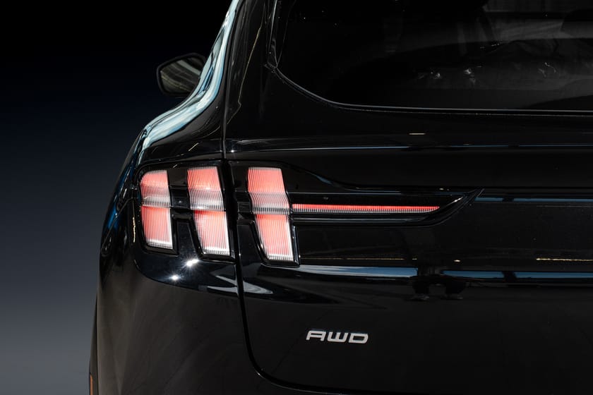 Bilde 5 av Ford Mustang Mach-E LR/AWD/360/B&O/Skinn/S+V/Ny service!