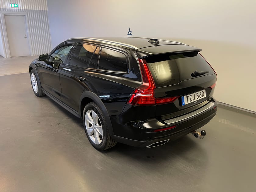 Bild 4 av Volvo V60 Cross Country B4 AWD Diesel Advanced / Dragkrok / Navigation /