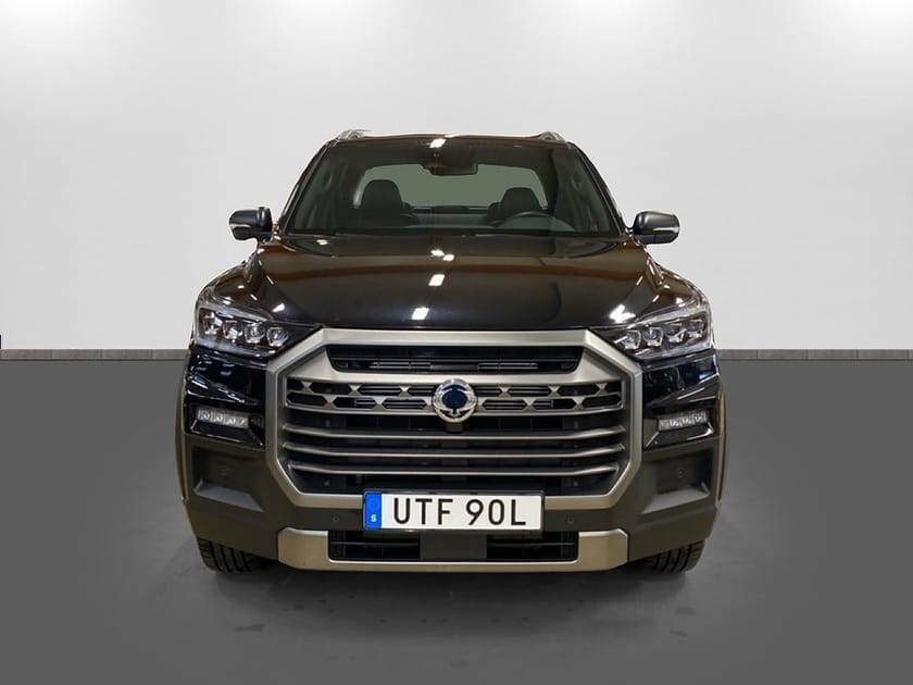 Bild 2 av SsangYong Musso KGM Grand 2.2 e-XDi 4x4 Euro 6 CNG Låg skatt Almeco-lock Värma