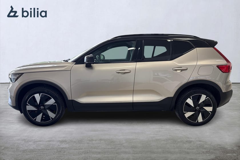 Bild 3 av Volvo XC40 Recharge Twin motor Ultimate / 360 / H/K / Drag / Pano