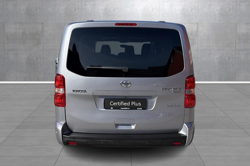 Bilde 4 av Toyota ProAce Verso Electric PEN OG VELUTSTYRT 9-SETER