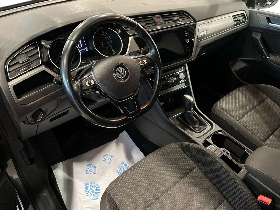 Volkswagen Volkswagen Touran — bild 4