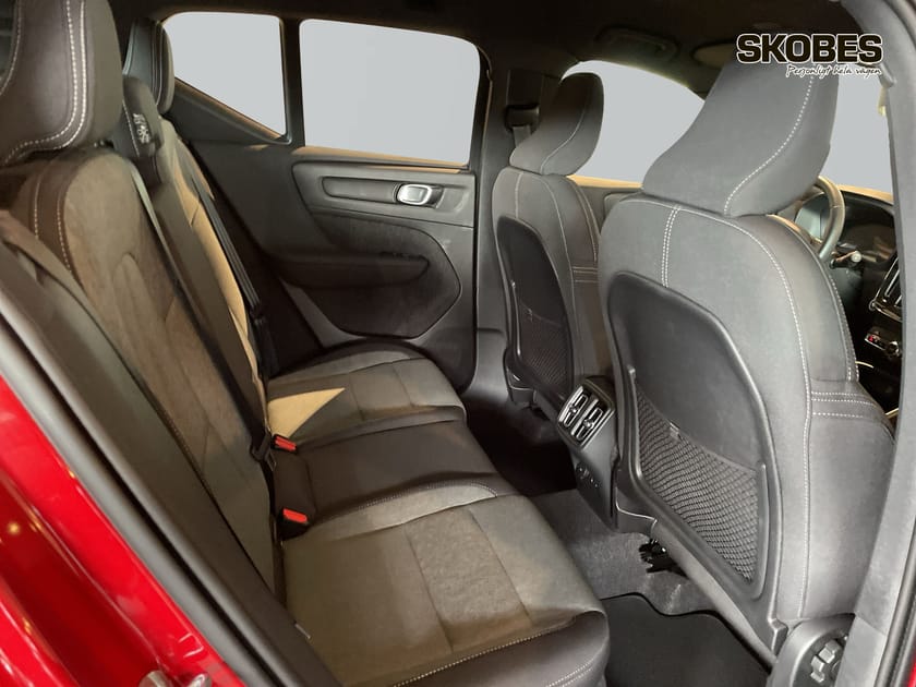 Bild 4 av Volvo XC40 B3 FWD Bensin Core