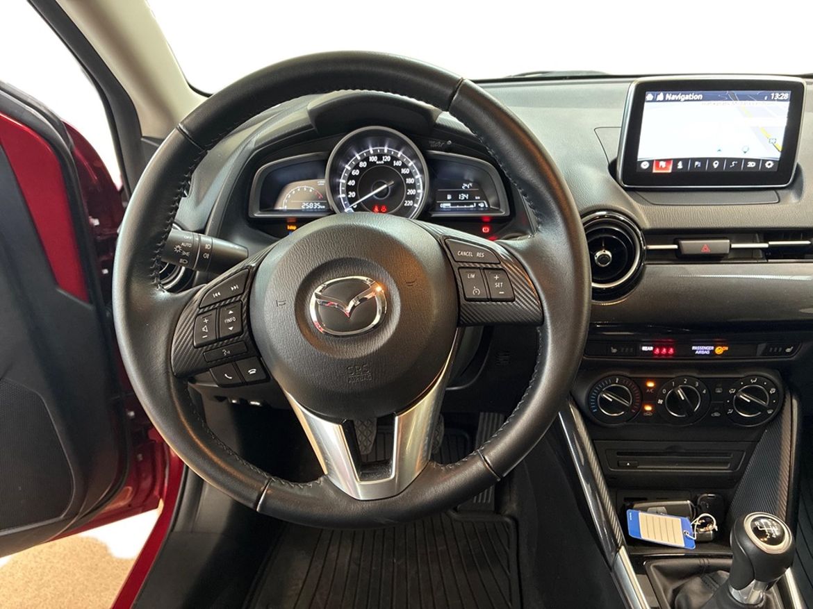 Mazda Mazda 2 — bild 11