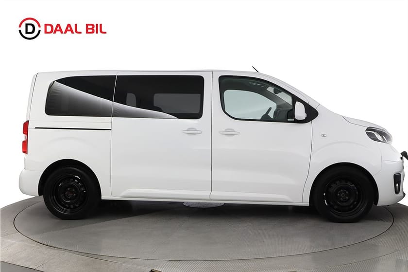 Bild 5 av Toyota Proace Verso 2.0 D-4D 150HK 9-SITS M-VÄRM HUD KEYLESS ACC 3-ZON