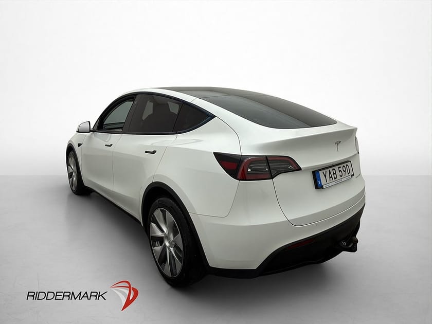 Bild 5 av Tesla Model Y Long Range AWD Dragkrok AP Pano MOMS