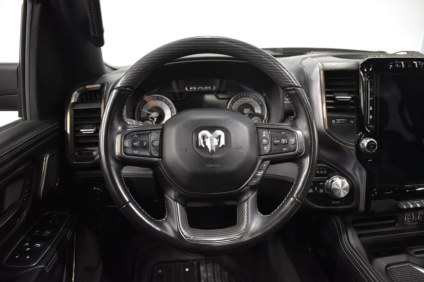 Bild 2 av RAM 1500 Crew Cab 5.7 V8 HEMI NIGHT LARAMIE 4x4 Drag 395hk