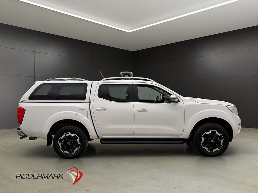 Bild 2 av Nissan Navara Dubbelhytt 2.3 dCi 4WD Drag B-Kam Kåpa Diff V-Inredd Moms