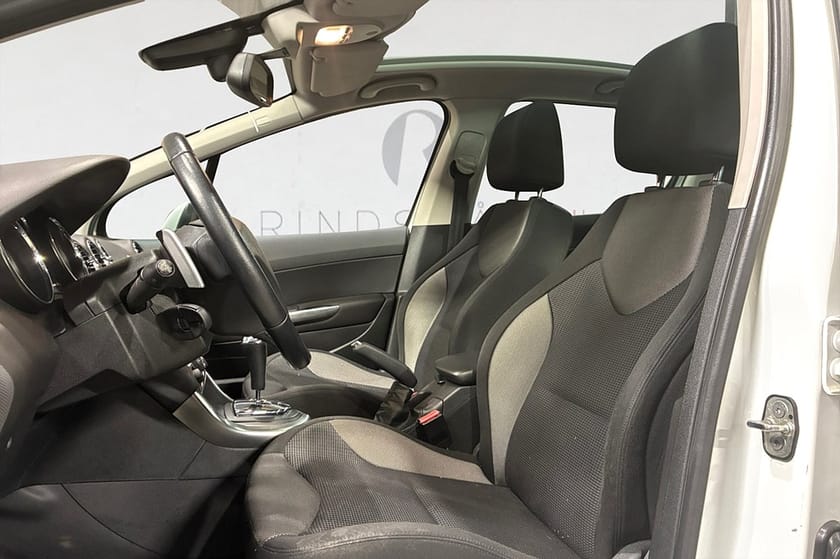 Bild 3 av Peugeot 308 5-dörrar 1.6 HDi 111 HK AUT FARTHÅLLARE 0.39L/MIL 16"