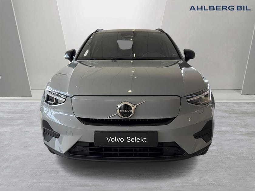 Bild 4 av Volvo EX40 Single Motor Extended Range 🔵 R Core SE, Dragkrok Halvautomatisk, Parkeringskamera 360, Baklucka Elmanövrerad, Google Maps