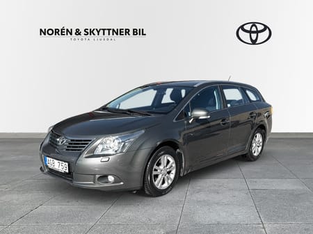 Toyota Avensis Kombi 2.0 Manuell /Vhjul