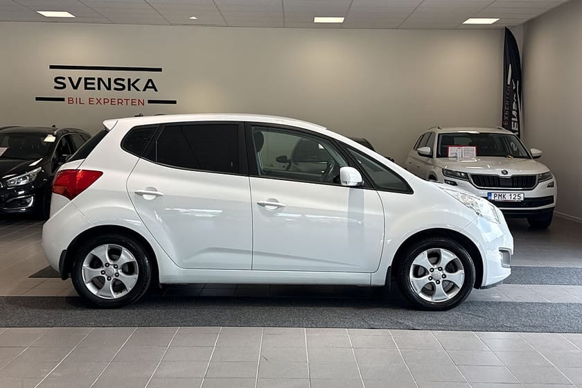 Bild 2 av Kia Venga 1.4 CRDi 90 hk ECO Comfort/Nybesiktigad/ V-hjul