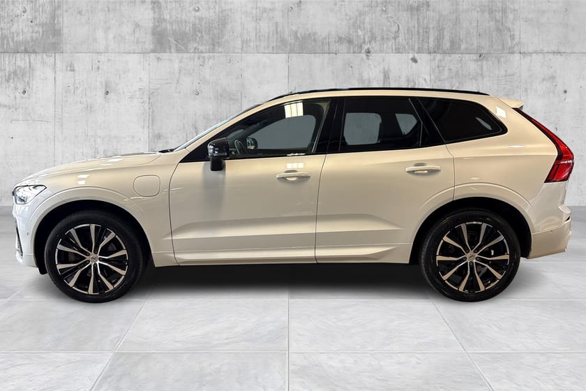 Bilde 2 av Volvo XC60 T8 Ultimate AWD Krok/H&K/360°/Panorama/HUD ++