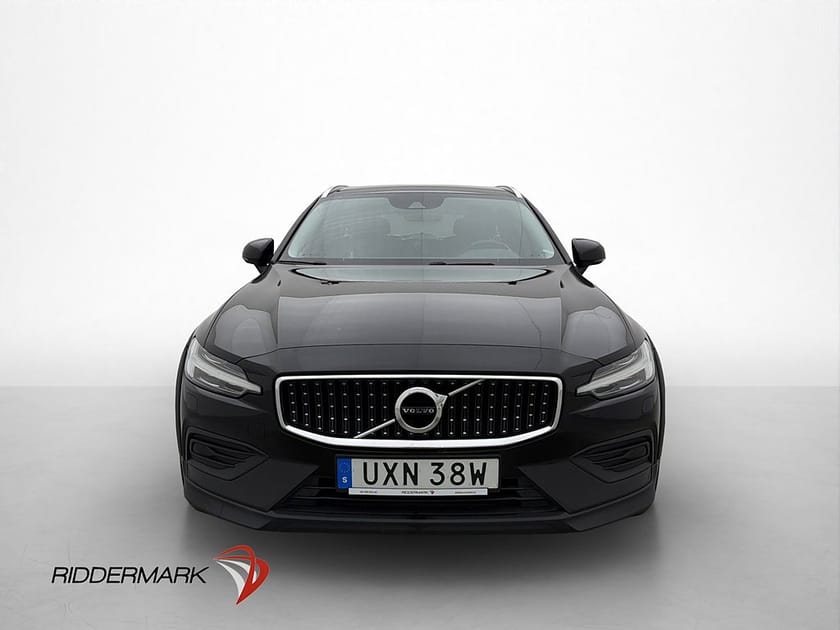 Bild 2 av Volvo V60 Cross Country D4 AWD Momentum VoC Värmare Kamera