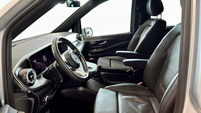 Bild 3 av Mercedes-Benz V 300d 4MATIC 3.2t 300 D LÅNG AVANTGARDE