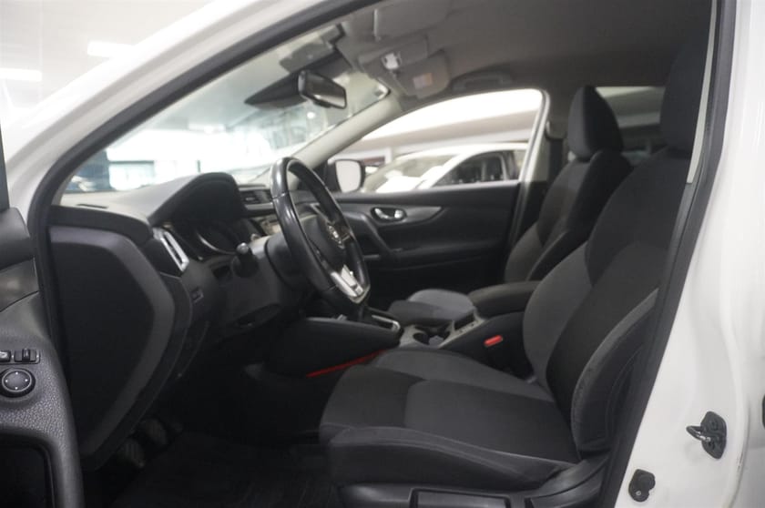 Bild 5 av Nissan Qashqai 1.2 DIG-T 115 hk N-Connecta
