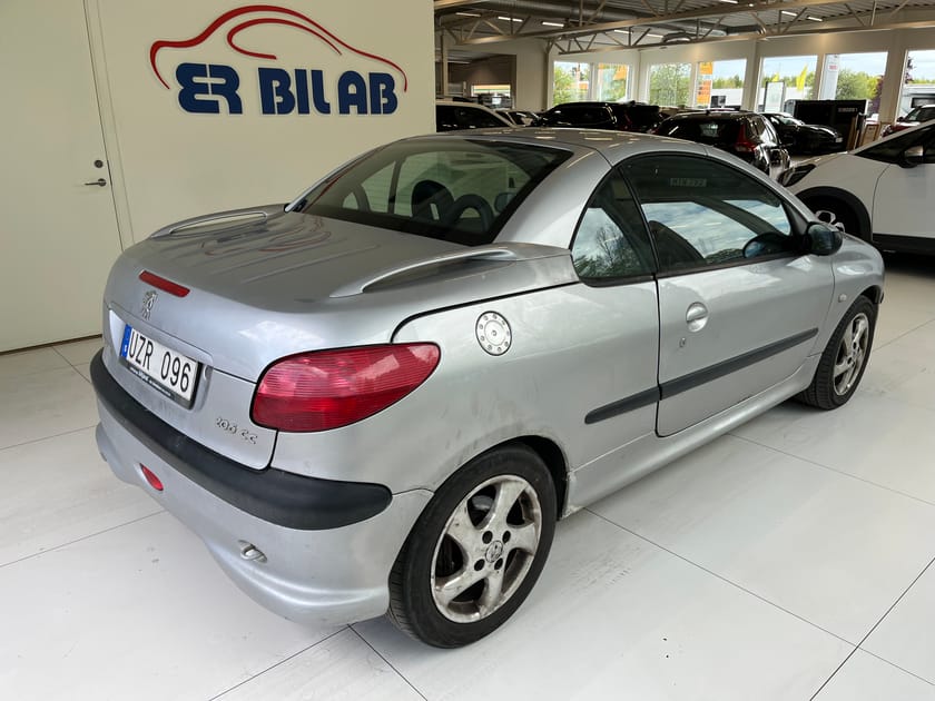 Bild 4 av Peugeot 206 CC Besiktigad t o m 261231, gör det själv
