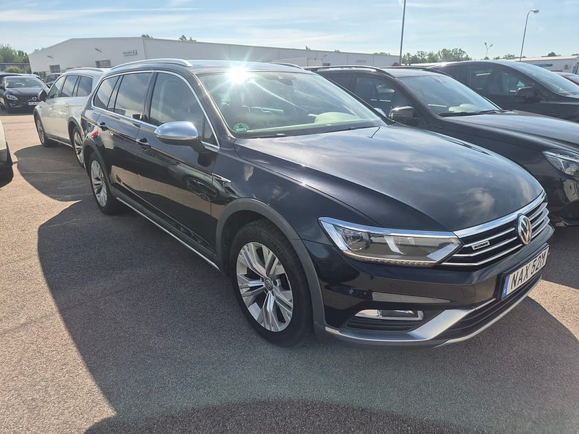 Bild 2 av Volkswagen Passat Alltrack 4MOTION TDI 190HK 4x4 Läder