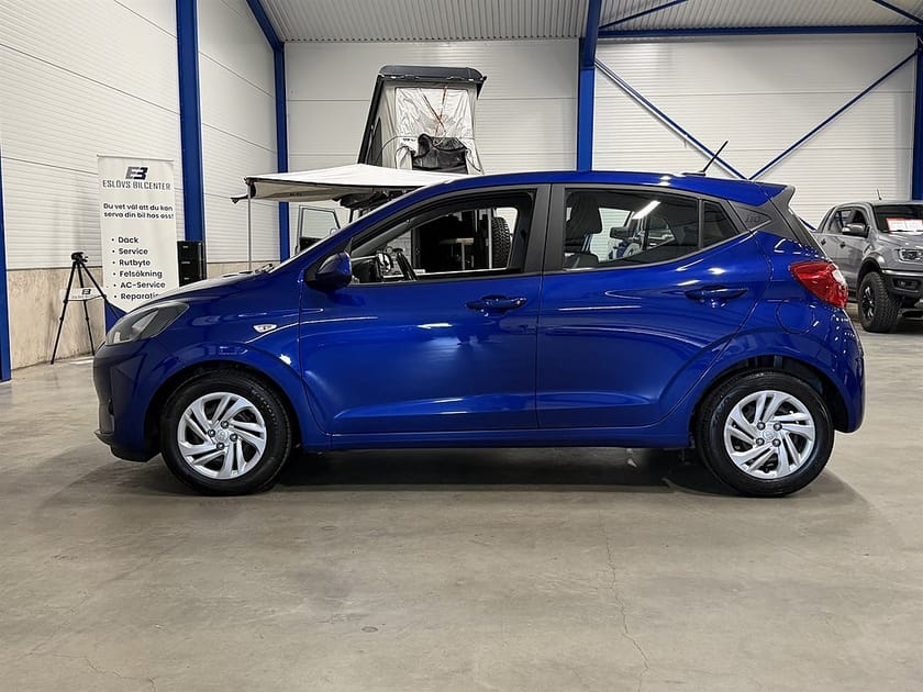 Bild 3 av Hyundai i10 1.0 67 HK blue Manuell / Essential /