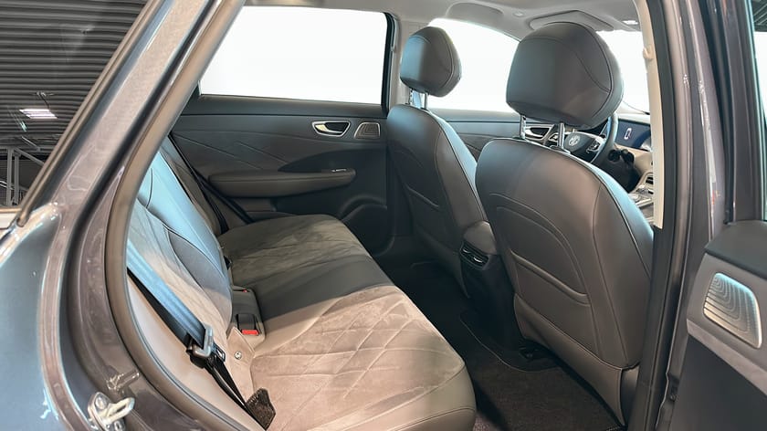 Bild 5 av MG S6 EV Dual Motor