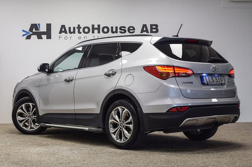 Bild 2 av Hyundai Santa Fe 2.2 CRDi 4WD Premium Panorama Drag Elstol 4,99% Ränta