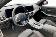 BMW 330e xDrive Touring