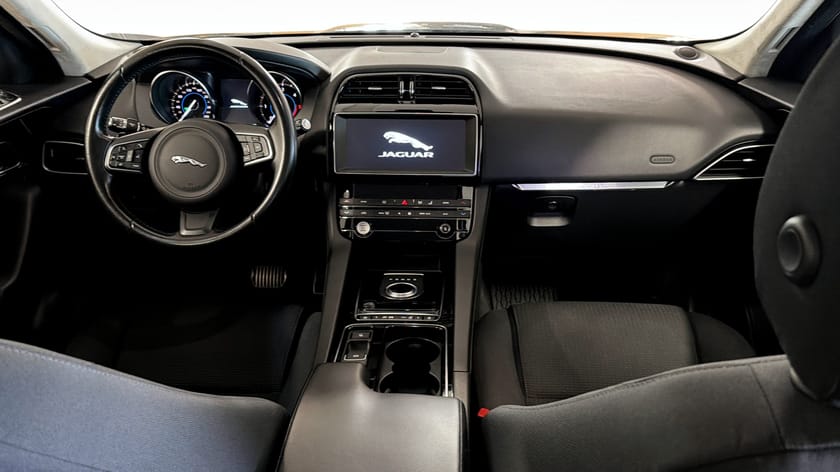Bild 4 av Jaguar F-Pace 20d