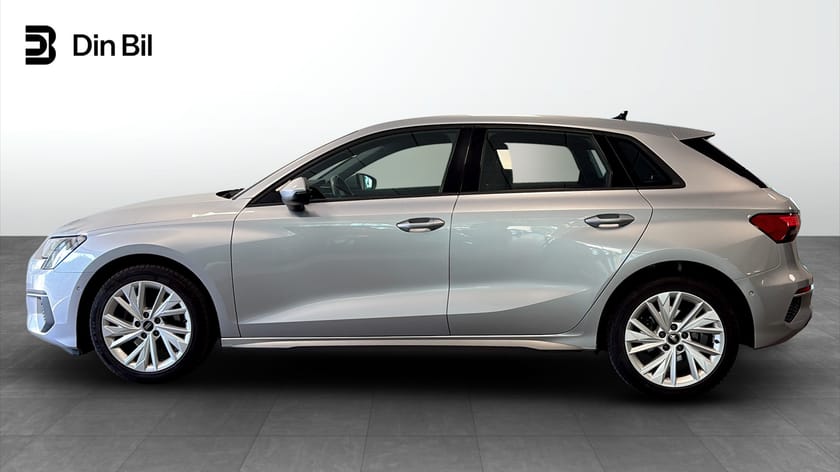 Bild 2 av Audi A3 Sportback 35 TFSI 150HK S-tronic Proline / P-sensorer fram o
