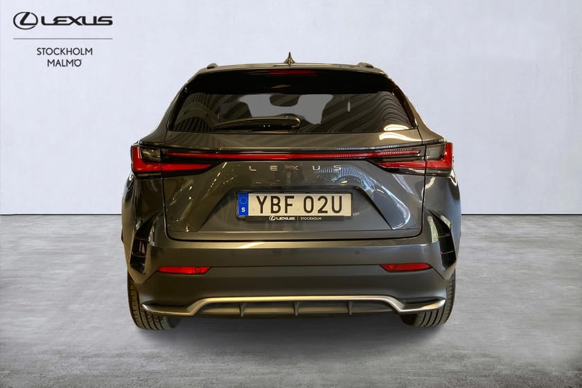 Bild 4 av Lexus NX 350h AWD 360* kamera Mark Levinson Head Up Display MOMS