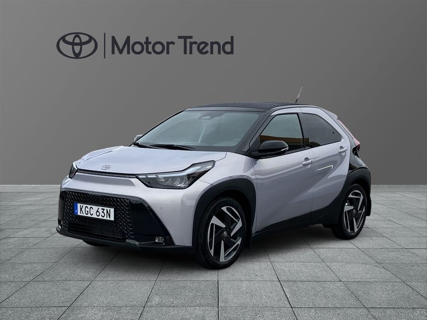 Bild 1 av Toyota Aygo X Hybrid ENVY CANVASTAK