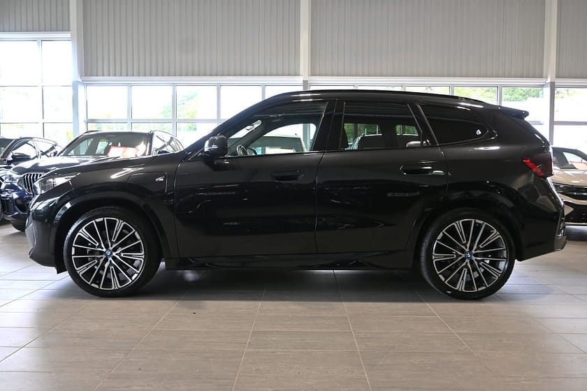 Bild 2 av BMW X1 xDrive30e M Sport Pano Drag Navi H/K 20tum Leasebar