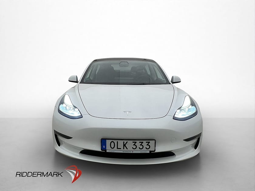 Bild 3 av Tesla Model 3 Long Range AWD Autopilot Parkeringsklimat