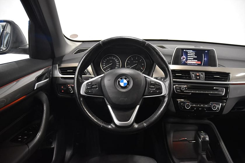 Bild 2 av BMW X1 xDrive18d xLine Drag Rattv B-Kam 150hk