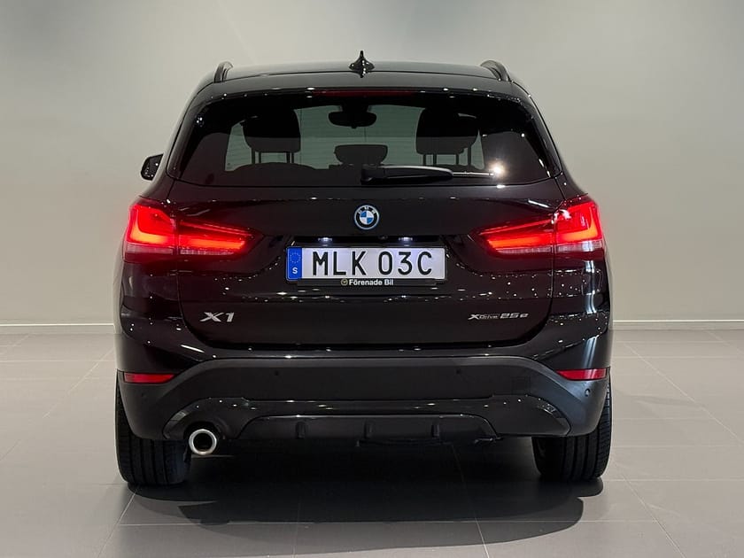 Bild 4 av BMW X1 xDrive25e SportLine Head-Up Drag LM Sportstolar