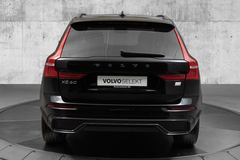 Bilde 3 av Volvo XC60 T6 AWD 350hk Ultimate Dark/Hengerfeste/HeadUp/360/Pano