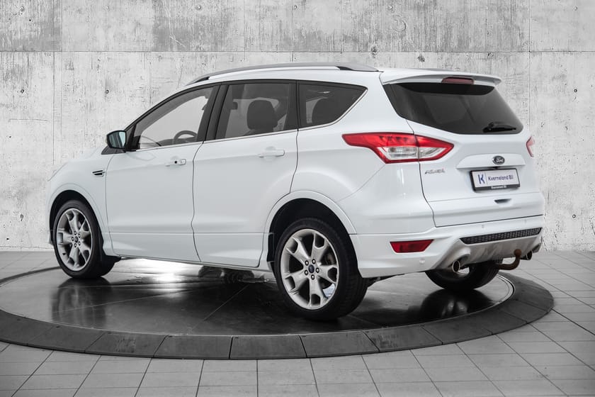 Bilde 3 av Ford Kuga 155 500 km | 140 hk | AWD | Panorama | Skinn | Krok