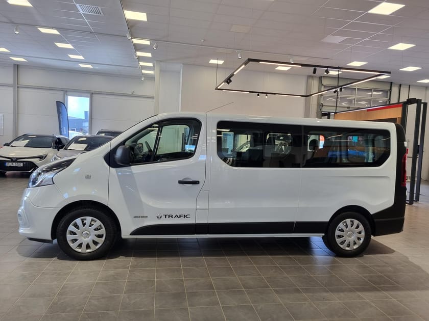 Bild 2 av Renault Trafic Kombi Passenger 9-sits Värmare Moms Drag