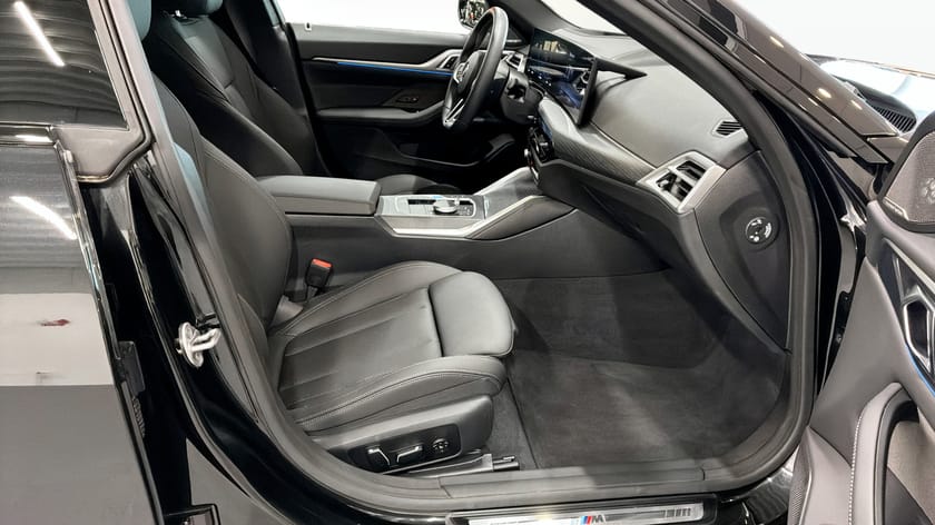 Bild 3 av BMW i4 M50 xDrive Gran Coupé Coupe H/K Drag DAP